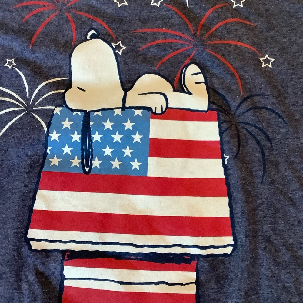 Peanuts Size Small - Picture 11 of 13